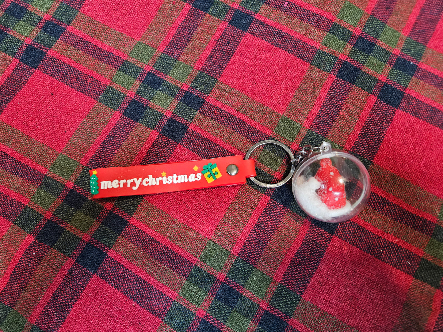 Merry Christmas Snow Globe Keychain